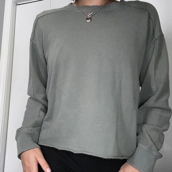 Women’s Long-sleeve CropTop - Picture 1 of 2